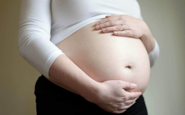 Απίστευτο: 13χρονη σε προχωρημένη εγκυμοσύνη μεταφέρθηκε στο Κέντρο Υγείας Λαυρίου