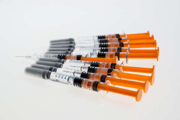 Ποιοι ενήλικες και για ποιες ασθένειες θα πρέπει να εμβολιαστούν την περίοδο 2018 - 2019