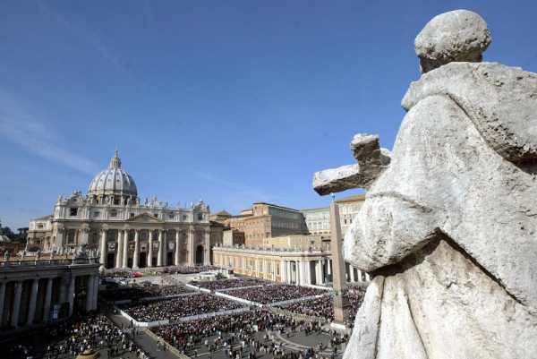 Παραιτείται μέλος της επιτροπής του Βατικανού για την καταπολέμηση των σεξουαλικών κακοποιήσεων