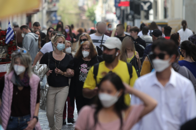 Ανατροπή σε όσα ξέραμε από νέα μελέτη: Η διπλή μάσκα μπορεί να αυξήσει τον κίνδυνο μόλυνσης κορονοϊού