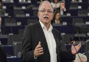 Παρέμβαση Παπαδημούλη στο Ευρωκοινοβούλιο για προσφυγικό και CETA