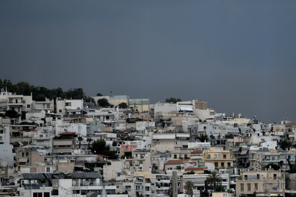 Εφιαλτικό κοκτέιλ η σύνδεση κορονοϊού και ατμοσφαιρικής ρύπανσης - Μεγαλύτεροι οι κίνδυνοι για όσους ζουν σε Αθήνα, Θεσσαλονίκη