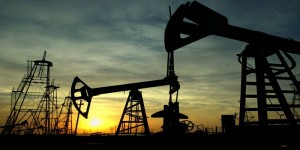 Παραμένει στο υψηλότερο επίπεδο από το 2014 η τιμή του πετρελαίου