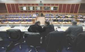 Η ΝΔ ζητά να αφαιρεθεί από τον εκλογικό χρόνο του ΣΥΡΙΖΑ η εκπομπή του Λαζόπουλου ΑΠΕ-ΜΠΕ