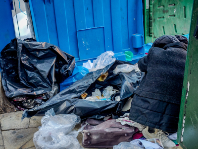 Απέραντος σκουπιδότοπος το κέντρο της Θεσσαλονίκης στην αλλαγή του χρόνου