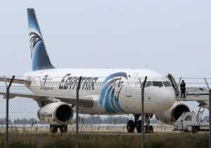 Ανασύρθηκε το ένα από τα δύο μαύρα κουτιά του μοιραίου Airbus της EgyptAir