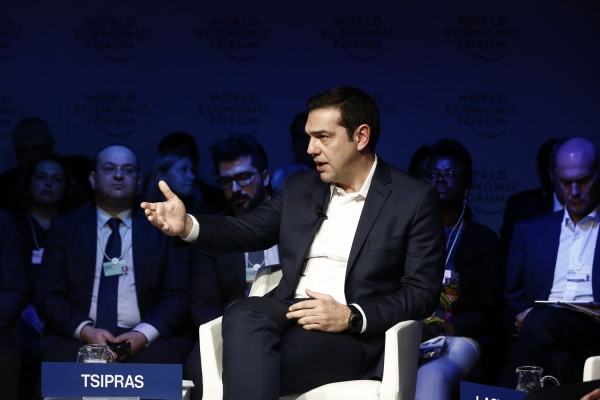 Handelsblatt: Ο ανασχηματισμός δείχνει ότι ο Τσίπρας θέλει να συνεχίσει τις μεταρρυθμίσεις