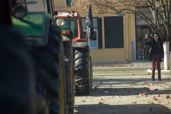 Κλιμακώνουν τον αγώνα τους οι αγρότες φοροελαφρύνσεις από την κυβέρνηση