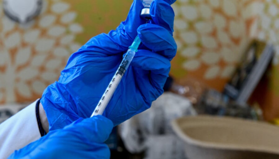 Στόχος να μην κολλάμε πια κορονοϊό: Έρχονται νέα εμβόλια που θα προστατεύουν και από τη μόλυνση