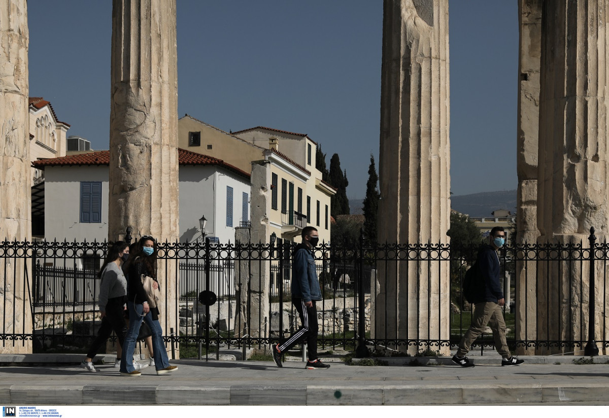«Βράζει» το κέντρο της Αθήνας, πώς κατανέμονται τα 815 κρούσματα σήμερα