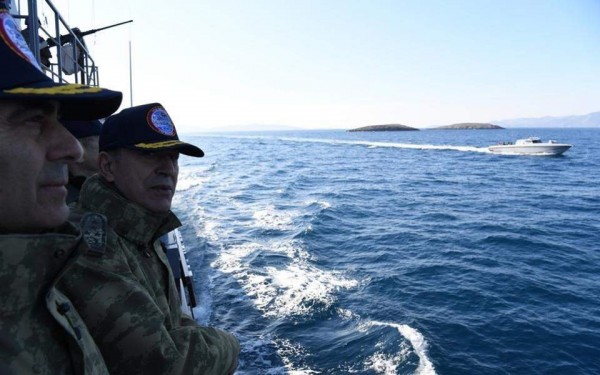 Απειλές συμβούλου Ερντογάν: Θα σπάσουμε τα πόδια όποιου Έλληνα πατήσει στα Ίμια