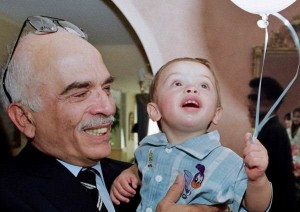 La Stampa: Ο βασιλιάς Χουσεΐν της Ιορδανίας είχε εξώγαμο γιο με την ερωμένη του ηθοποιό, Σούζαν Κάμποτ