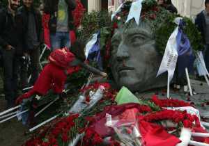 Αντιπροσωπεία του ΣΥΡΙΖΑ εμποδίστηκε να καταθέσει στεφάνι στη Θεσσαλονίκη