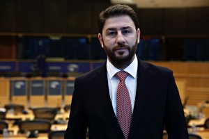 Ανδρουλάκης: Το κόμμα ανήκει στους 210 χιλιάδες συνιδρυτές του