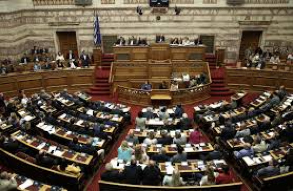 Βουλή: Κατατέθηκε το νομοσχέδιο για τους εταιρικούς μετασχηματισμούς - Τι προβλέπει