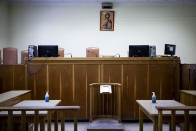 Δικαστική απόφαση - σταθμός: Στον πατέρα η επιμέλεια δύο ανήλικων παιδιών