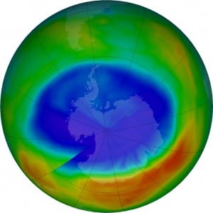 «Κλείνει» η τρύπα του όζοντος: Είναι μικρότερη από το 1988