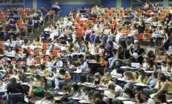 «Κατακλύζονται» οι σχολές του ΕΚΠΑ από φοιτητές λόγω μετεγγραφών