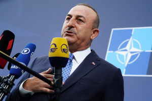 Συνεχίζεται το διπλωματικό «μπρα ντε φερ» για τη διεύρυνση του ΝΑΤΟ: Επιμένει ο Ερντογάν στο βέτο με αστερίσκους