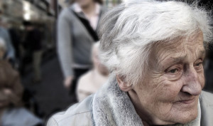 Ερευνα: Πόσα βήματα πρέπει να κάνει την ημέρα μια ηλικιωμένη γυναίκα για να μειώσει τον κίνδυνο πρόωρου θανάτου