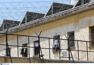 Καταδικάστηκε πρώην διευθυντής των φυλακών Νιγρίτας, παρακολουθούσε με «κοριό» συναδέλφους του
