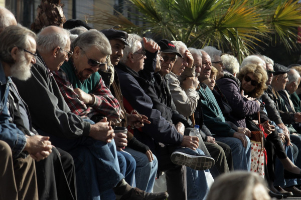 Αχτσιόγλου: 419 εκατ ευρώ για τα αναδρομικά συνταξιούχων των ειδικών μισθολογίων