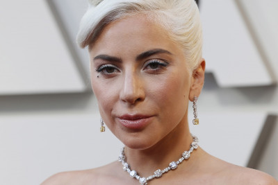 Εξομολόγηση σοκ της Lady Gaga:«Με βίασε και με παράτησε έγκυο σε μία γωνία»