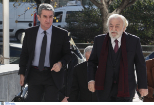 «Βόμβα» στο Ειδικό Δικαστήριο με sms που παρουσίασε ο Καλογρίτσας: Τι απαντά ο Νίκος Παππάς