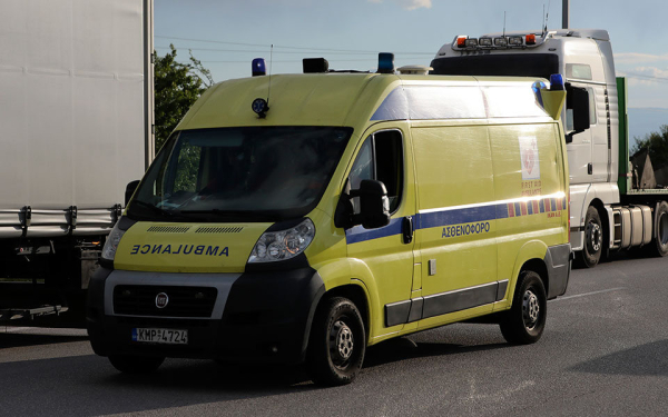 Θανατηφόρα τροχαία δυστυχήματα σε Κερατσίνι και Κολωνό: Παρασύρθηκαν πεζοί