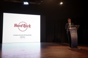 Προσφυγή Hard Rock: «Αναστέλλεται η πρόοδος του διαγωνισμού» για το καζίνο Ελληνικού