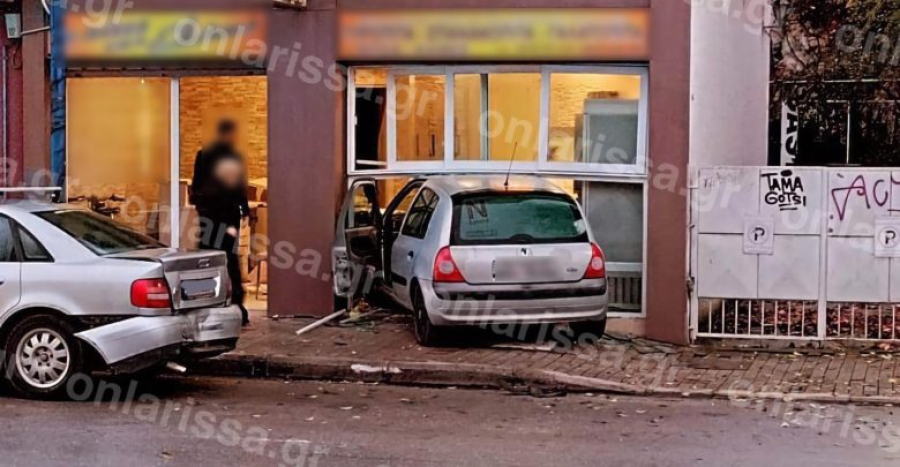 Λάρισα: Μπήκε να αγοράσει τυρόπιτα.. με το αυτοκίνητο! | e-sterea.gr