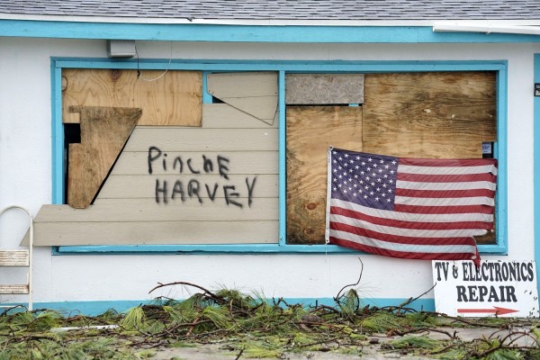 Έως 180 δισ. δολάρια το κόστος των καταστροφών από τον τυφώνα Χάρβεϊ