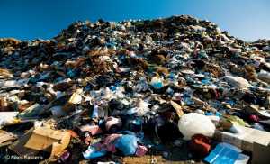ΥΠΕΚΑ: Το πρόστιμο της ΕΕ για τις παράνομες χωματερές θα μειωθεί