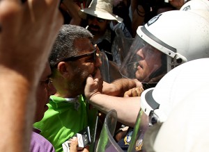 Επίθεση της ΑΔΕΔΥ στον Δήμαρχο Λαμιέων για τις συλλήψεις συμβασιούχων