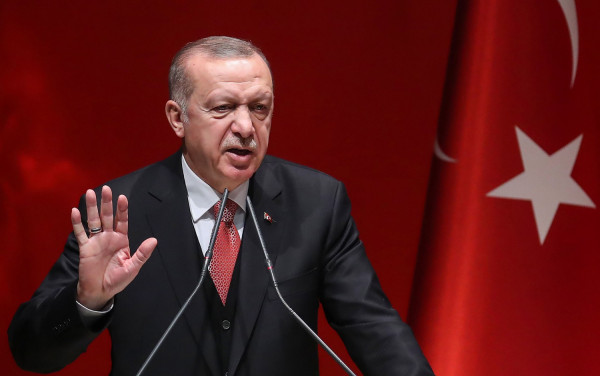 Ερντογάν προς Τούρκους: «Εγκαταλείψτε το δολάριο»