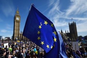 Brexit: Σε προεκλογικούς ρυθμούς η Βρετανία - «Είναι η ώρα για πραγματική αλλαγή» λέει ο Κόρμπιν