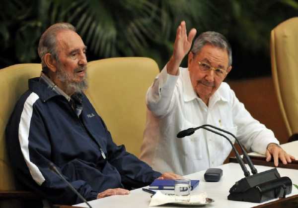 Ο Ραούλ Κάστρο ορκίστηκε ότι θα υπερασπίζεται την πατρίδα και τον σοσιαλισμό