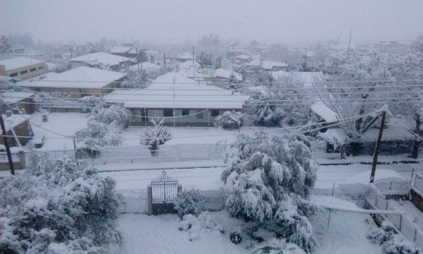Χιονίζει στη Χαλκιδική - Πού χρειάζονται αλυσίδες