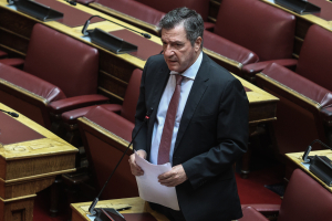 Ο Γιώργος Καμίνης ανακοίνωσε πως δεν θα είναι υποψήφιος με το ΠΑΣΟΚ στις εκλογές