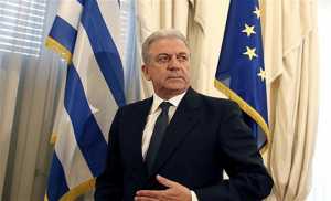 Αβραμόπουλος: Τα κράτη της ΕΕ να αναλάβουν περισσότερες ευθύνες στο μεταναστευτικό 