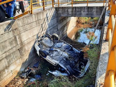 Καβάλα: Τραγωδία με έναν νεκρό και τέσσερις τραυματίες σε τροχαίο δυστύχημα - Το αυτοκίνητο έπεσε αρδευτικό κανάλι