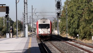 Την υπογείωση των σιδηροδρομικών γραμμών ζητά το ΚΚΕ