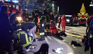 Τραγωδία στην Ανκόνα: Έξι νεκροί και δεκάδες τραυματίες λόγω πανικού στη διάρκεια συναυλίας