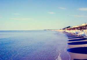 Καθαρές και ασφαλείς οι παραλίες της Ροδόπης, δηλώνει ο δήμαρχος Κομοτηνής