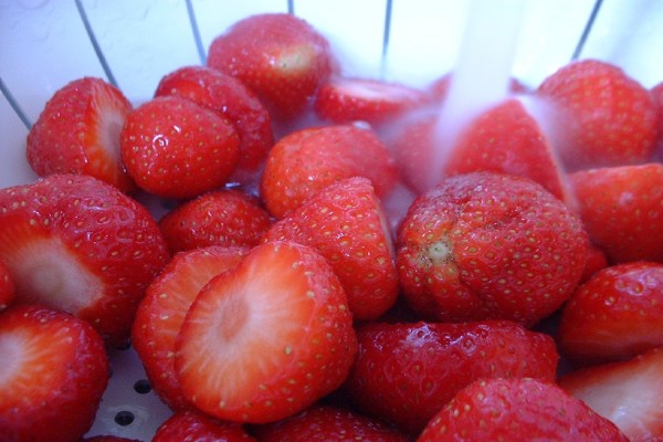 Δέσμευση δύο τόνων φράουλας αγνώστου προελεύσεως