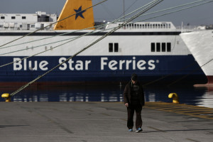 Στο λιμάνι της Νάξου το «Blue Star Naxos»