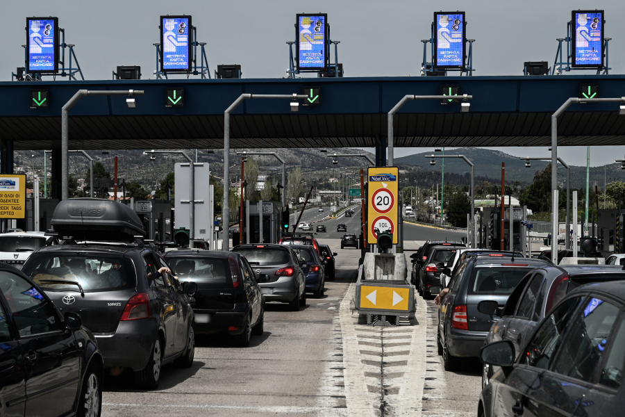 Επίδομα βενζίνης: Το παράδοξο με δικαιούχους του fuel pass που δεν έχουν ΙΧ με βενζίνη ή diesel