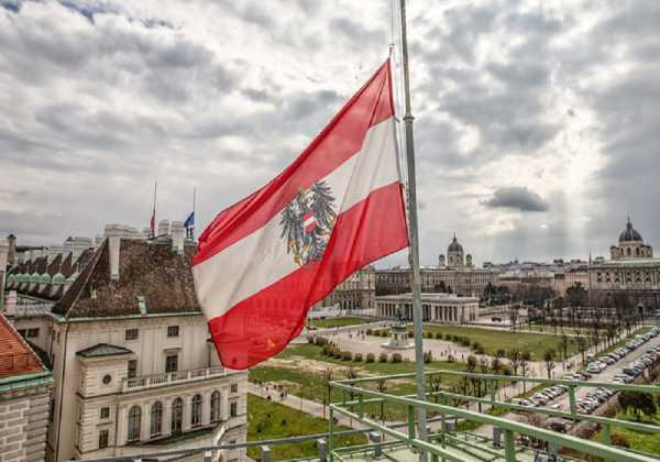 Αυξήθηκε η εμπιστοσύνη των Αυστριακών στην κυβέρνηση και την ΕE
