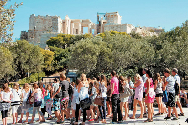 Τουρίστες μόνο με... τεστ στην Ελλάδα φέτος το καλοκαίρι