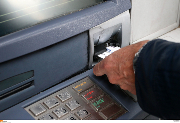 Οι πληρωμές από ΕΦΚΑ - ΔΥΠΑ, ποιοι πάνε στα... ATM αυτή την εβδομάδα